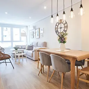 Apartment Arjona Riverside Deluxe By Valcambre, Seville