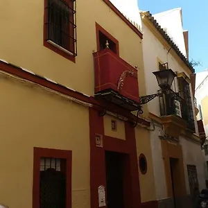 Homestay Recuerdos De La Abuela, Seville